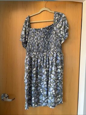 LOFT Women Blue and Green Floral Smocked Dress
